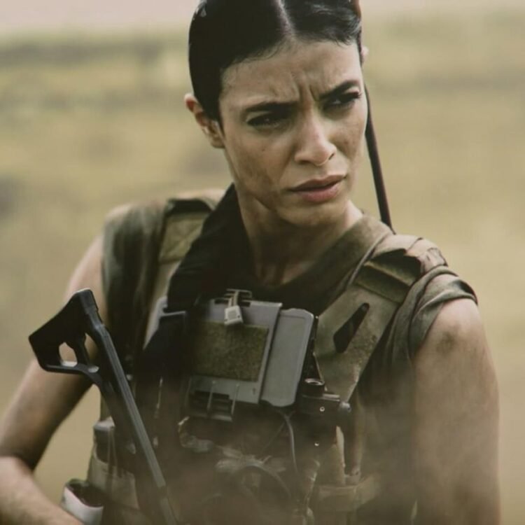 Laysla De Oliveira in Lioness