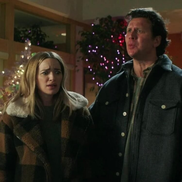 Brianne Howey and Hayes MacArthur as Molly and Bill Turner