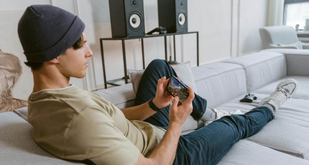 How Games Use Music to Keep You Invested How Games Use Music to Keep You Invested