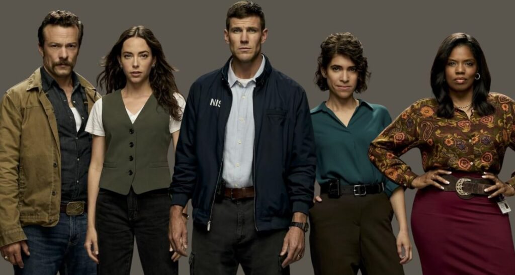 Kyle Schmid, Mariel Molino, Austin Stowell, Diany Rodriguez, Tyla Abercrumbie in NCIS: Origins (2024)