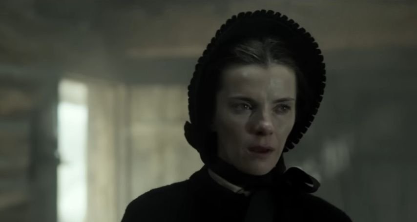 Betty Gilpin in American Primeval @Netflix