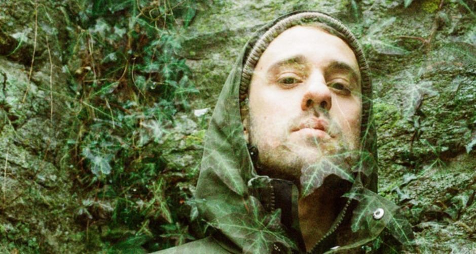 Plàsi Strips Back Avignon and Finds New Magic in Simplicity Plàsi Strips Back Avignon and Finds New Magic in Simplicity