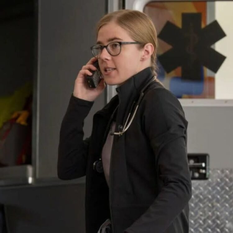 Taylor Dearden as Dr. King