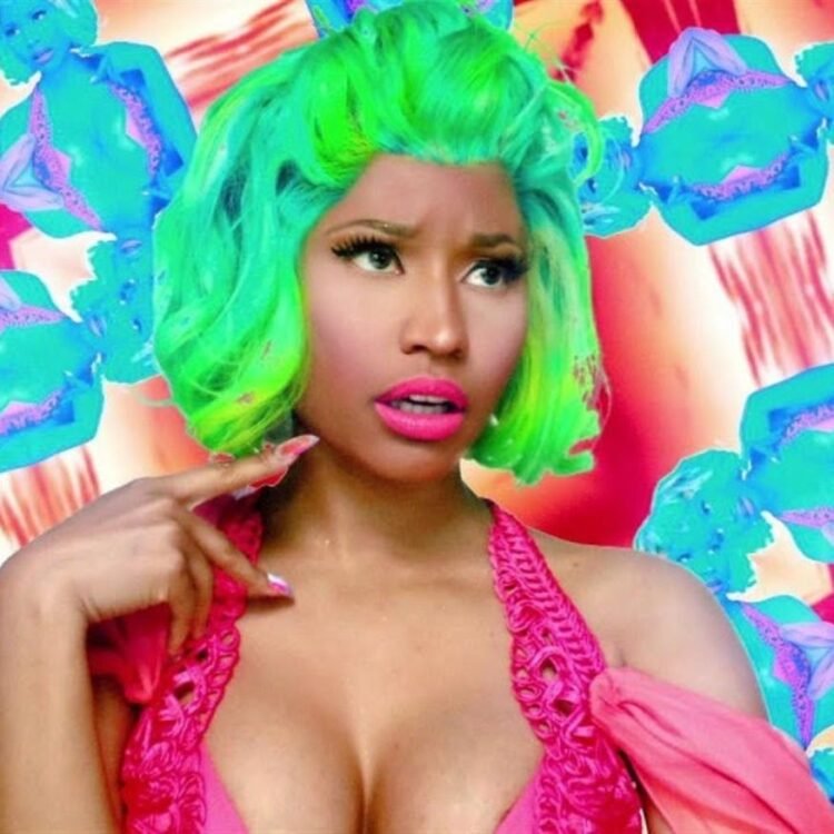 Nicki Minaj in Starships Music Video