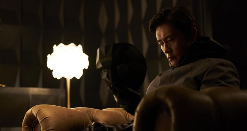 Lee Byung-hun and Hun in Squid Game (2021) Netflix