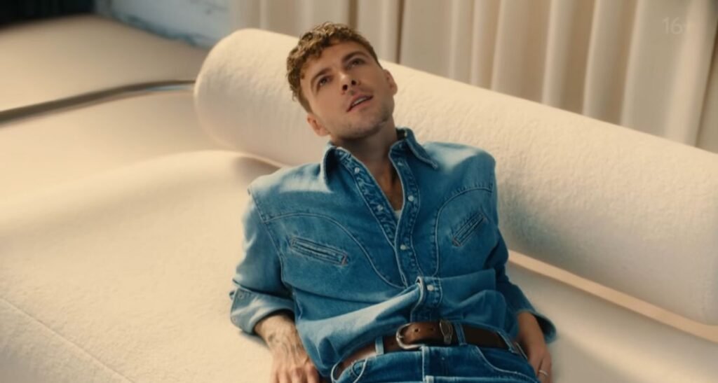 Max Barskih’s Stomach Butterflies Bottles A Dizzy Feeling of Love