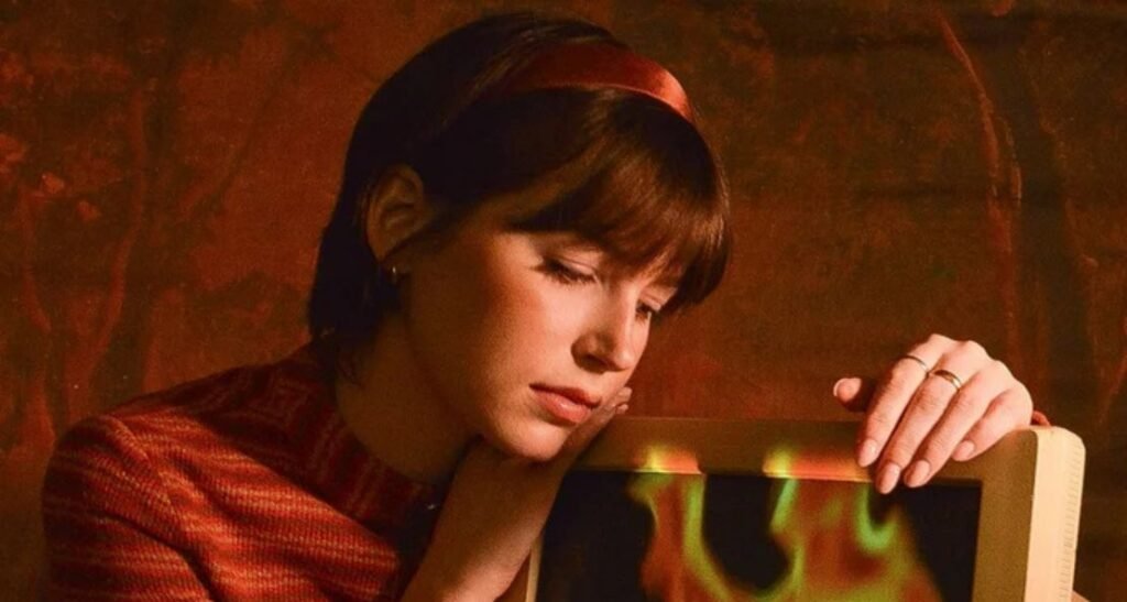 Erica Manzoli’s Burn The Internet Turns Obsession into an Anthem