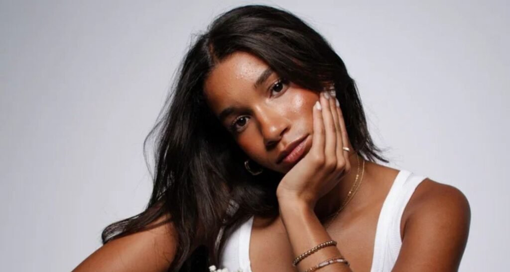 Kaelynn Hayes Opens Up on rethink us, a Dreamy Indie-Pop Spiral of Self-Doubt Kaelynn Hayes Opens Up on rethink us, a Dreamy Indie-Pop Spiral of Self-Doubt