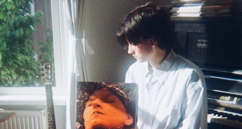 La Loye’s Woman: A Bittersweet Indie Folk Ballad