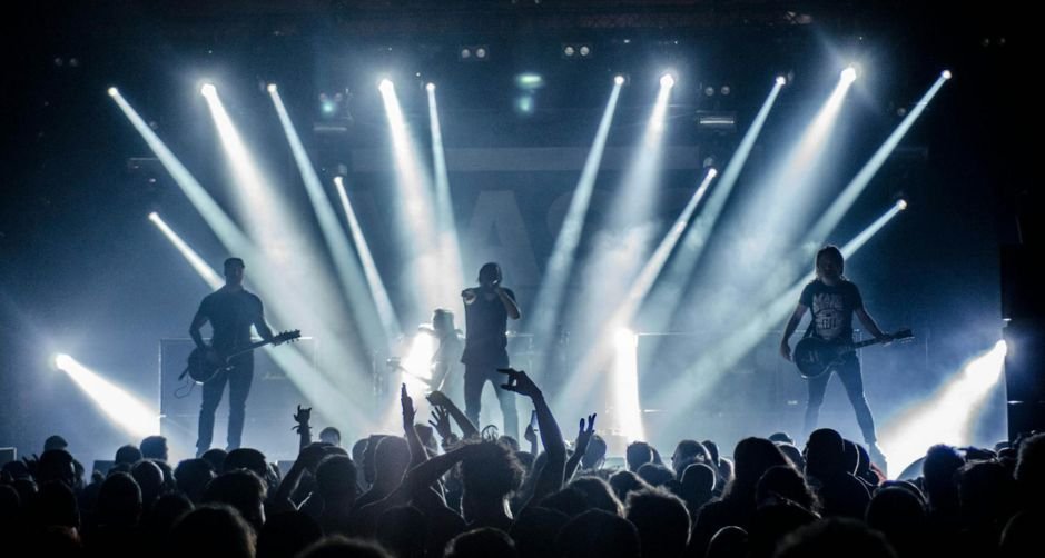 What Are The Odds of Becoming A Famous Singer? What Are The Odds of Becoming A Famous Singer?