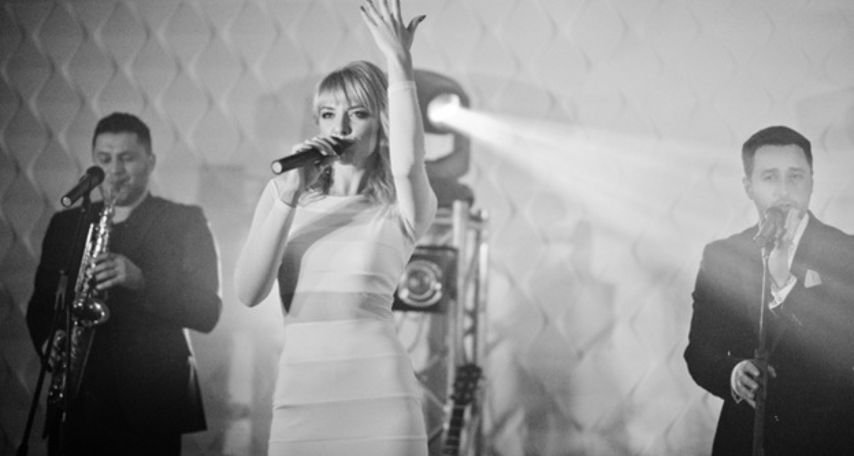 How to Choose a Wedding Venue That Matches Your Music Style