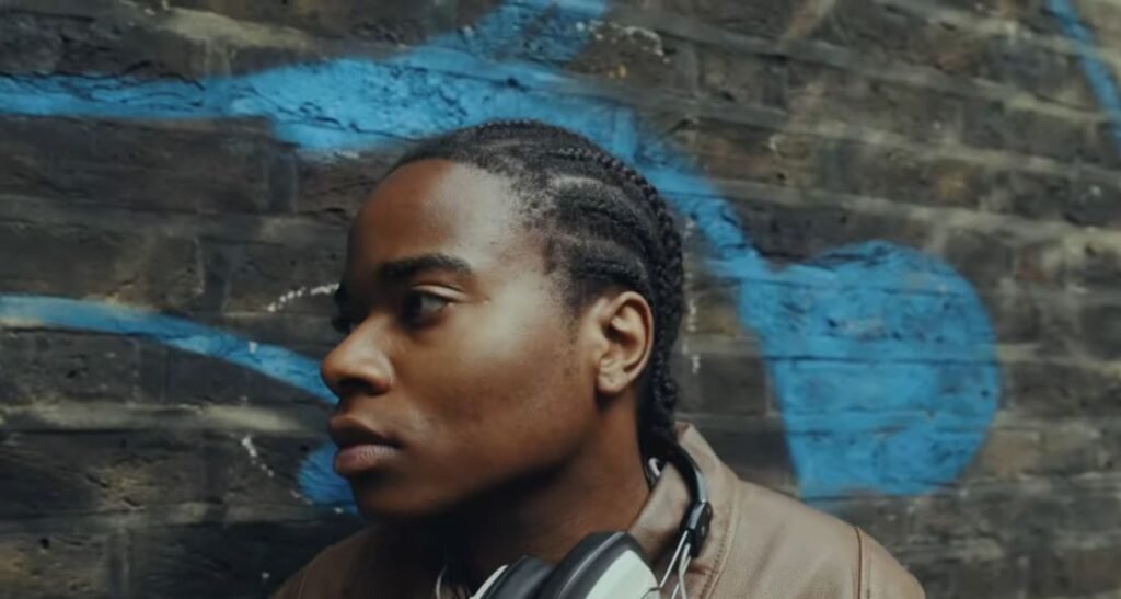 Lei Hope – Little Sign: Soulful Stillness That Speaks Volumes