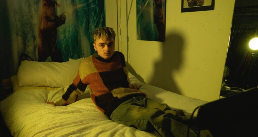 Seth Gauton – “Nonchalant” song review: soft confession, sudden lift Seth Gauton – “Nonchalant” song review: soft confession, sudden lift