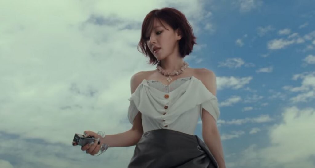 WENDY (웬디) ‘Sunkiss’ MV — the bright, alt-pop lead from Cerulean Verge is out now