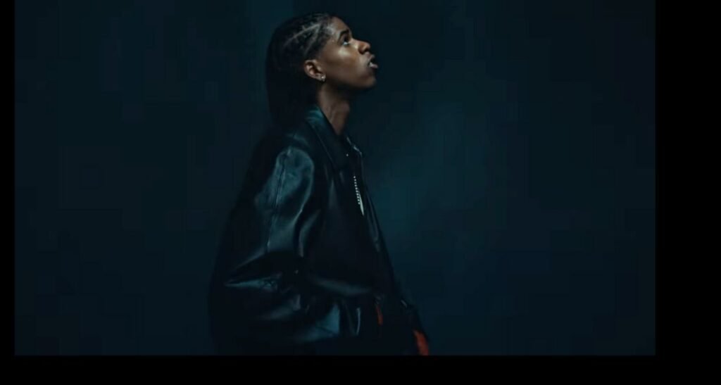 JayDon’s “Jealous Of The Moon”: Yearning Wrapped in Velvet R&B JayDon's "Jealous Of The Moon": Yearning Wrapped in Velvet R&B