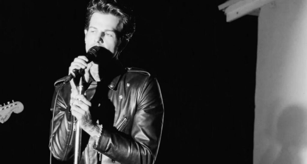 The Neighbourhood's "Lovebomb": A Hypnotic Descent Into Early-Stage Obsession