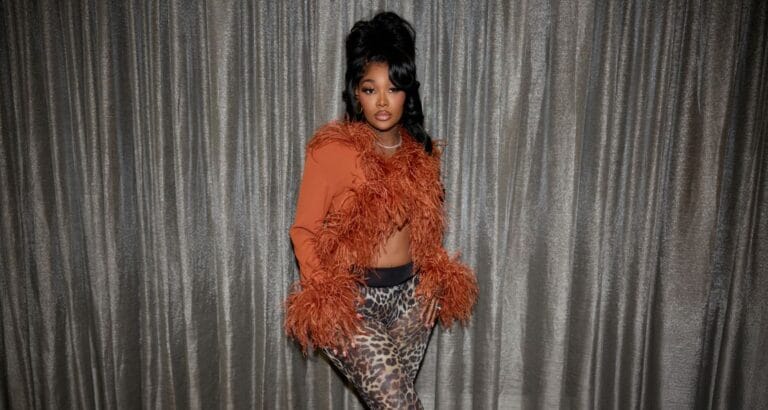 On "Robbed You" Summer Walker & Mariah the Scientist Serve Revenge