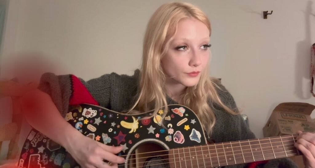 Chloe Moriondo’s “teeth” Strips Away the Noise to Reveal Raw Vulnerability Chloe Moriondo's "teeth" Strips Away the Noise to Reveal Raw Vulnerability