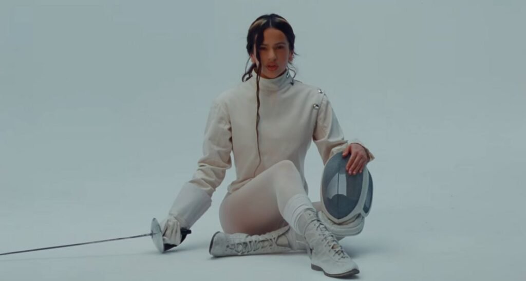 ROSALÍA "La Perla" Video: Armour as Aftermath