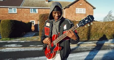 Raynor's TikTok Debut Perfects Britpop Euphoria