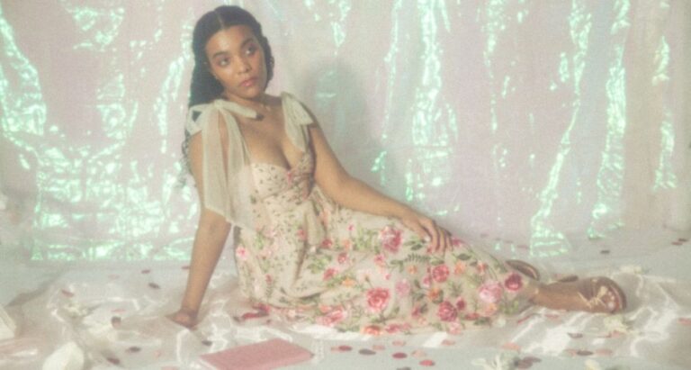 Ren Genevieve 'Museum' Review: The Moment Before It All Begins