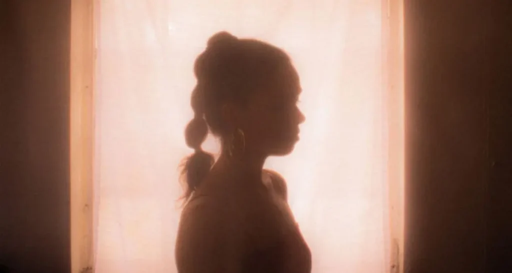 Julia Calvin Finds Her Voice in the Quiet on is it?